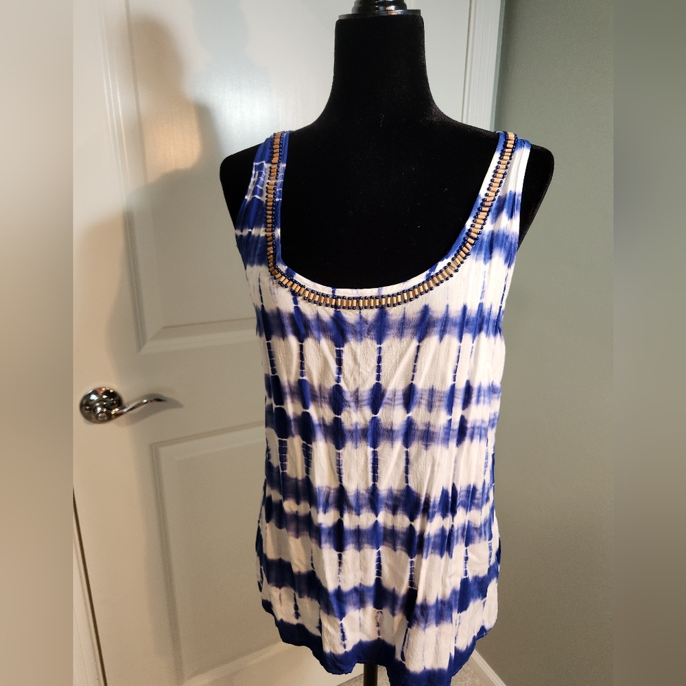 😀  3 For $15 Kenar Navy and White Tie-Dye Tank Top - Picture 4 of 10